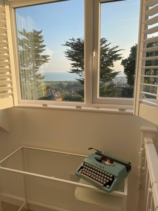 The Bolt Hole Hythe Panoramic Coast And Sea Views别墅 外观 照片